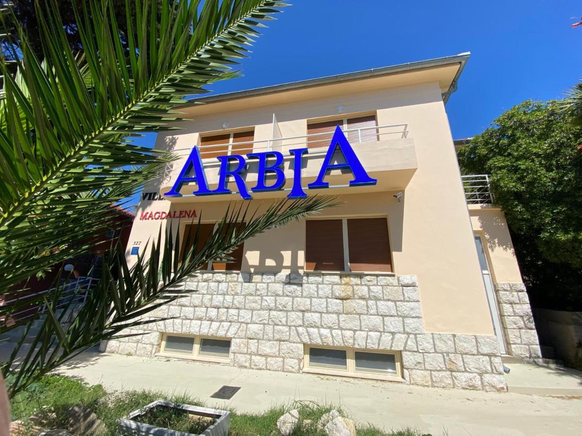 Villas Arbia - Magdalena By The Beach Banjol Luaran gambar