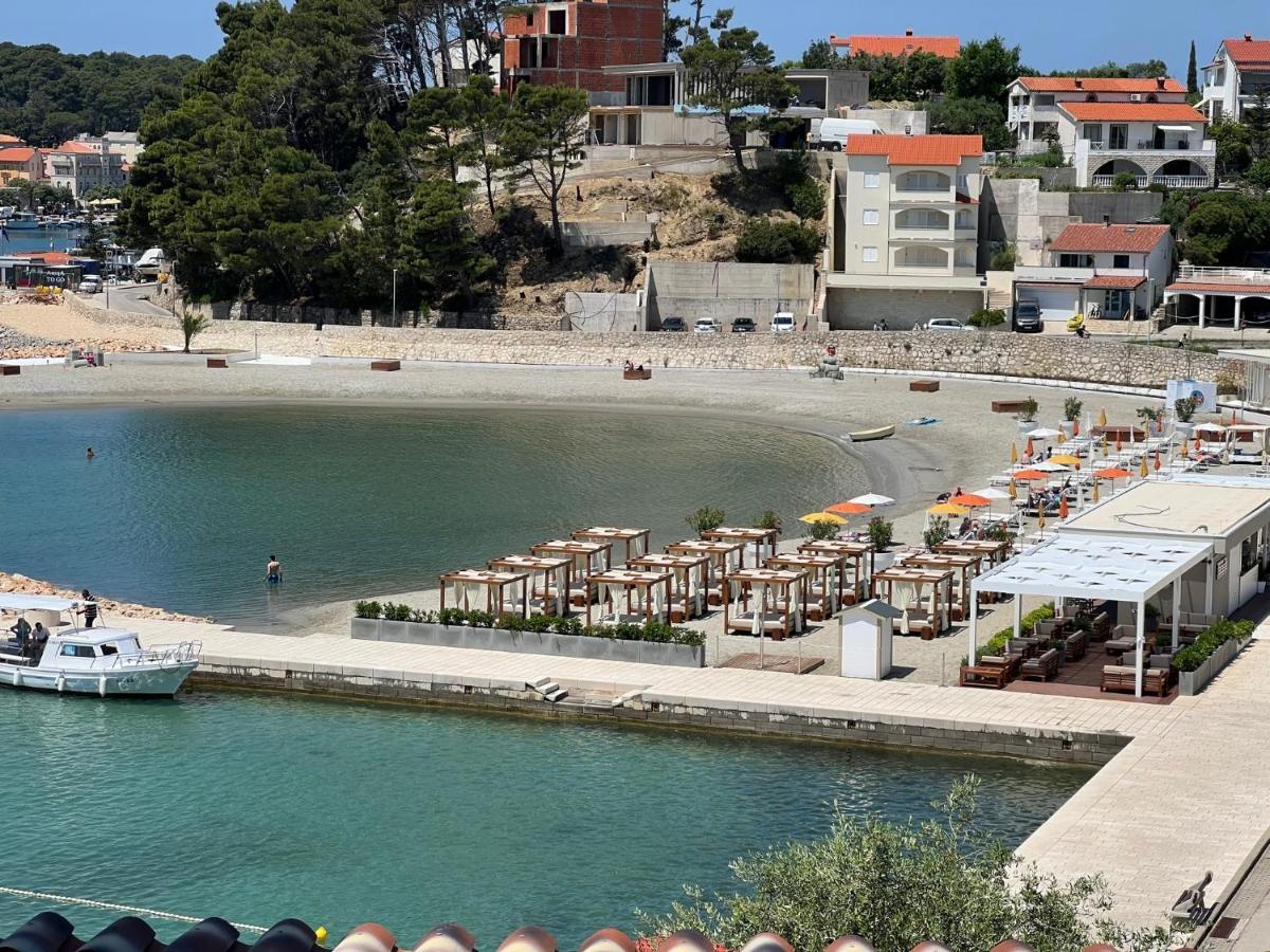 Villas Arbia - Magdalena By The Beach Banjol Luaran gambar