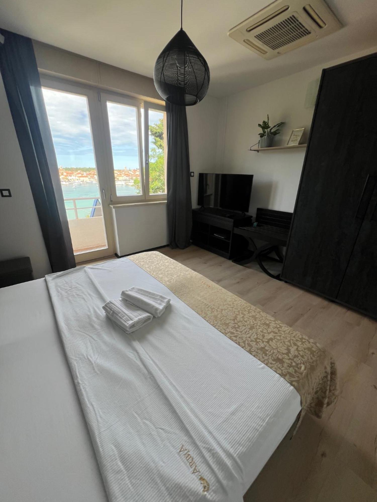 Villas Arbia - Magdalena By The Beach Banjol Luaran gambar